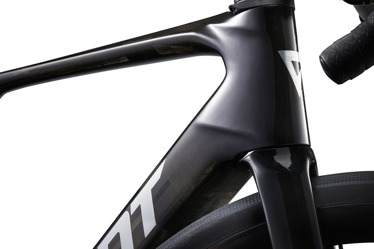 Defy Advanced E+ Elite 1