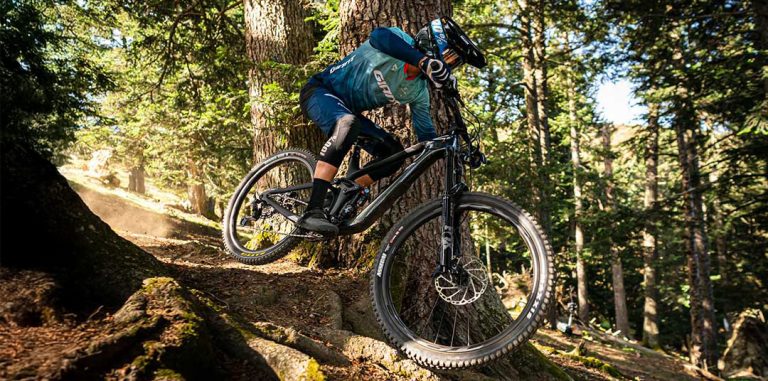 VTT enduro GIANT