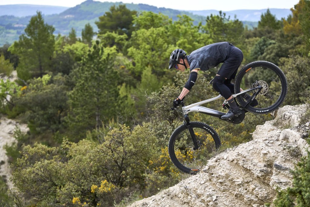 tenue giant